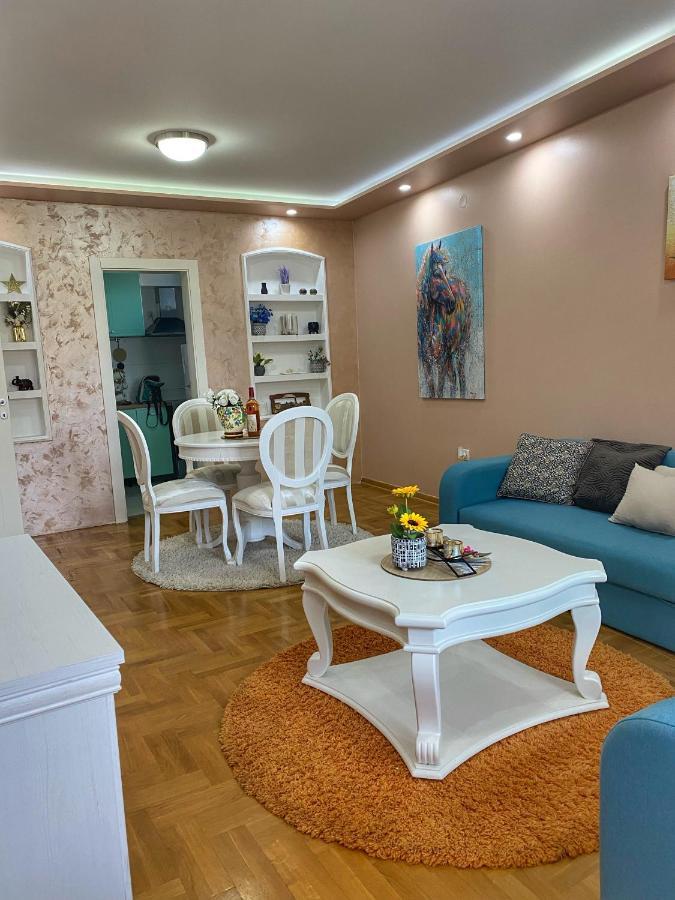 Apartman Diana Sremska Mitrovica Zewnętrze zdjęcie